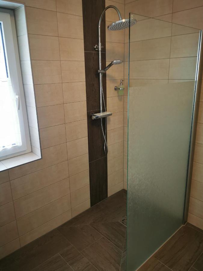 Panoramablick Exklusiv Appartement Villach Buitenkant foto
